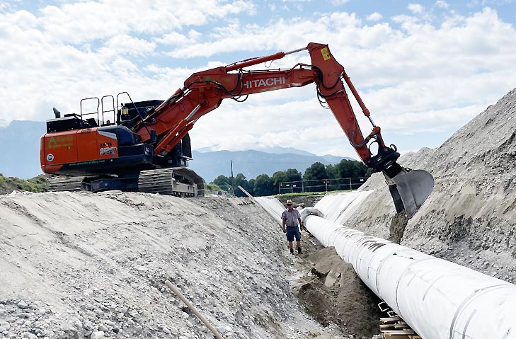 Arbeiten an der Öl Pipeline